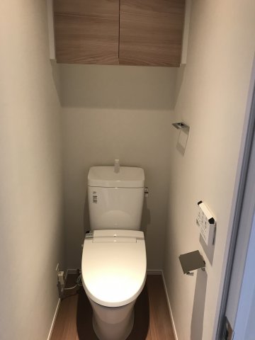 トイレ　落ち着いたトイレです