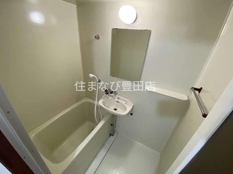 バス・シャワールーム　同型タイプ