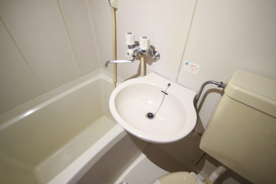 洗面設備　※別部屋の写真です