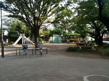 公園　宮坂北小緑地（公園）まで703m