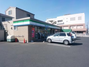 コンビニ　ファミリーマート 坂戸薬師町店（コンビニ）まで436m
