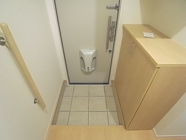 玄関　※写真はイメージです