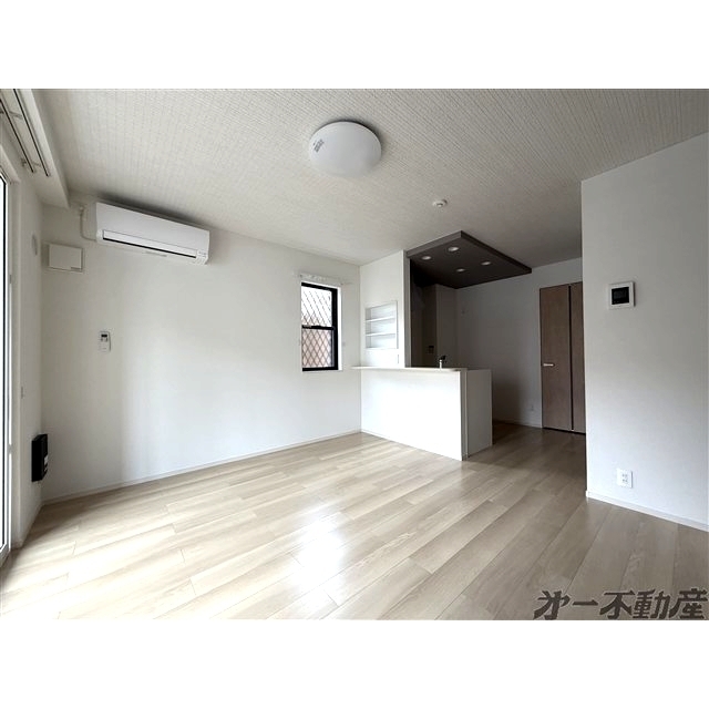 建物外観　洋室