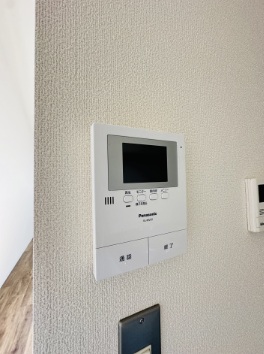 セキュリティ　来客の確認できるTVモニター付きインターホン