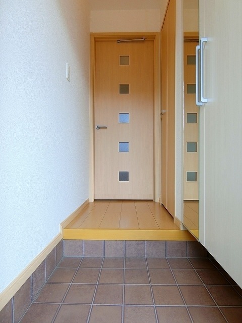 玄関　図面と現状に相違がある場合には現状を優先