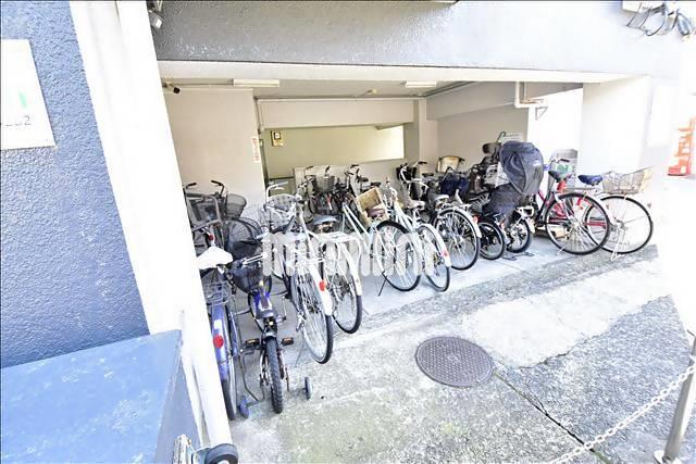 その他共有部分　駐輪場あります