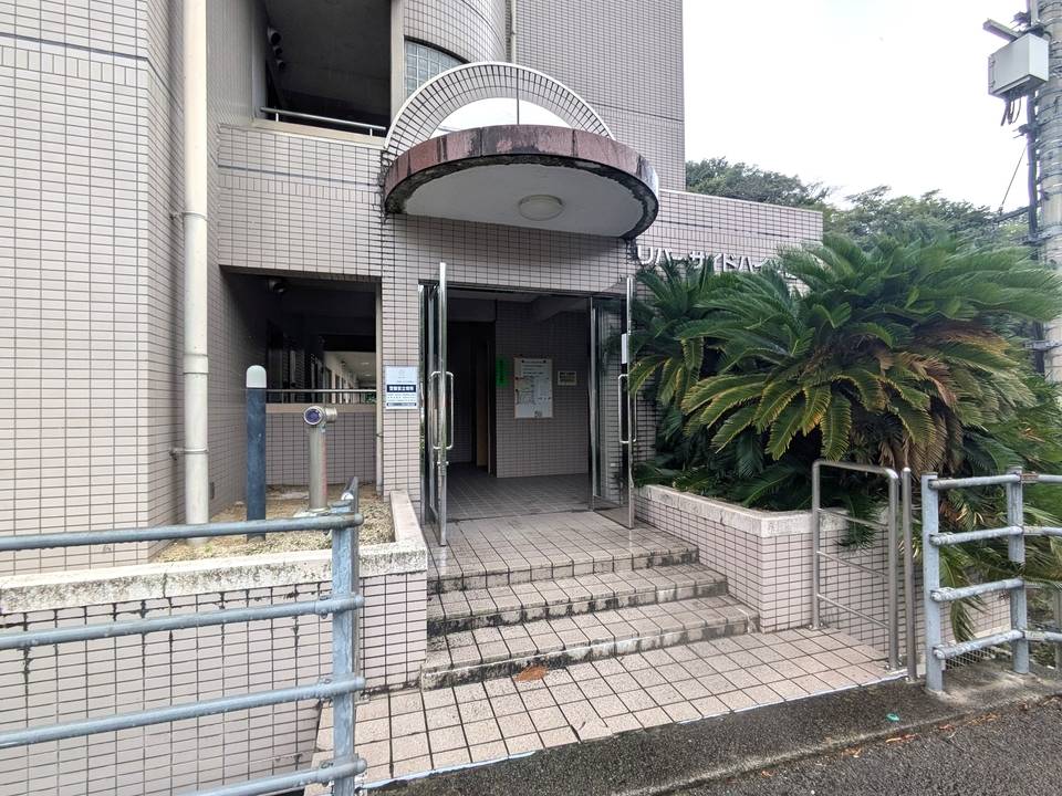 エントランス　エントランス