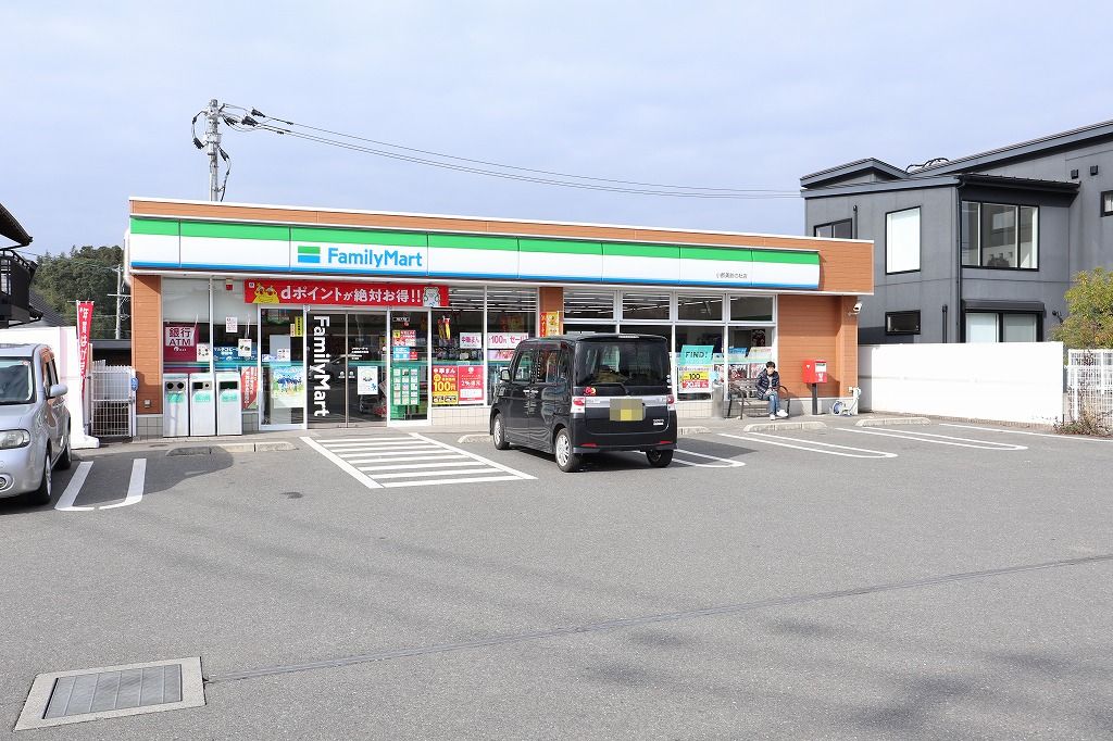 コンビニ　ファミリーマート 小郡美鈴の杜店（コンビニ）まで516m