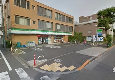 コンビニ　ファミリーマート　東玉川二丁目店（コンビニ）まで687m
