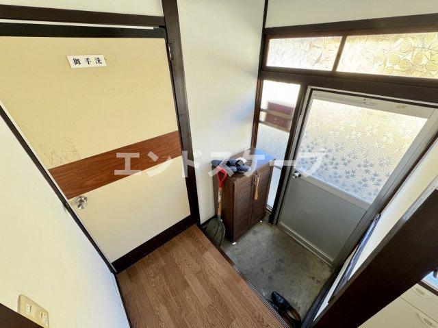 ＪＲ上越線 井野駅 徒歩13分 1階建 築57年の玄関写真