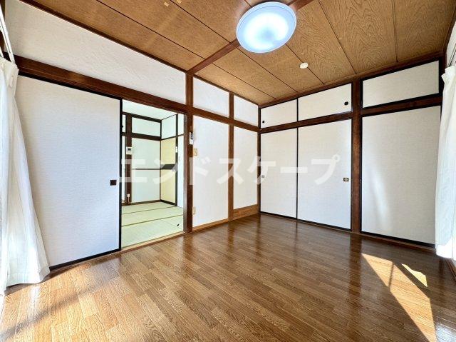 ＪＲ上越線 井野駅 徒歩13分 1階建 築57年の居間写真