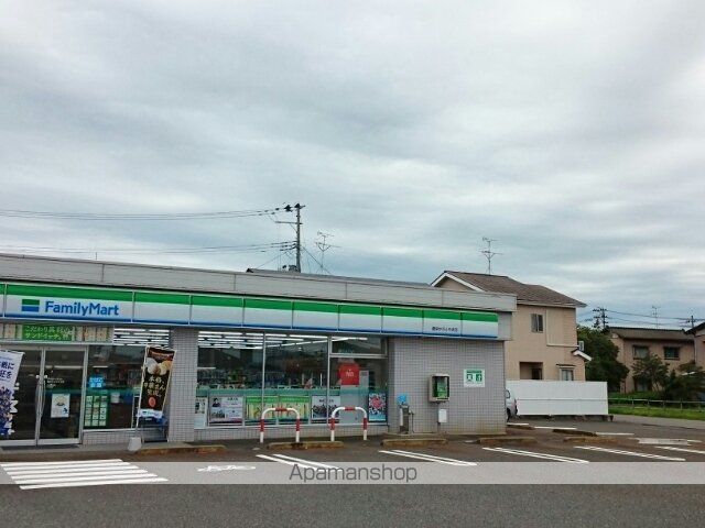 コンビニ　ファミリーマート　豊栄かぶとや（コンビニ）まで550m