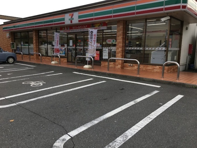 コンビニ　セブンイレブン青梅今寺４丁目店（コンビニ）まで422m