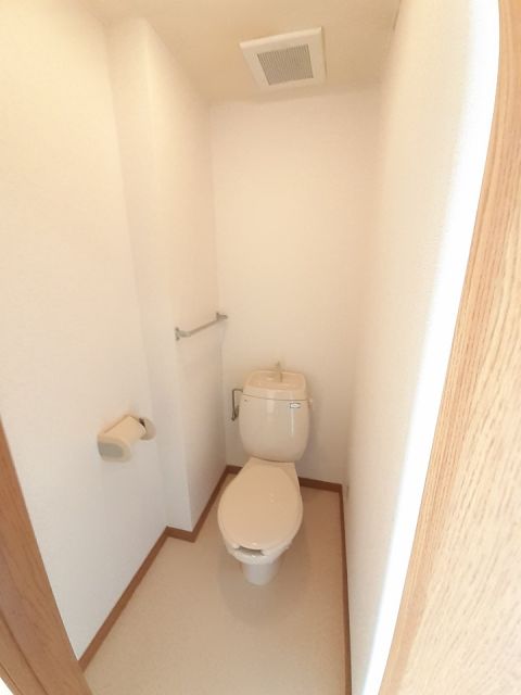 ガーデンタツミAのトイレ写真
