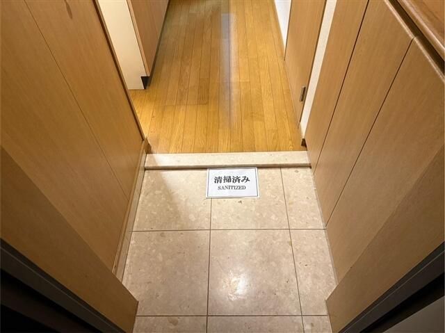 菱和パレス西麻布の玄関写真