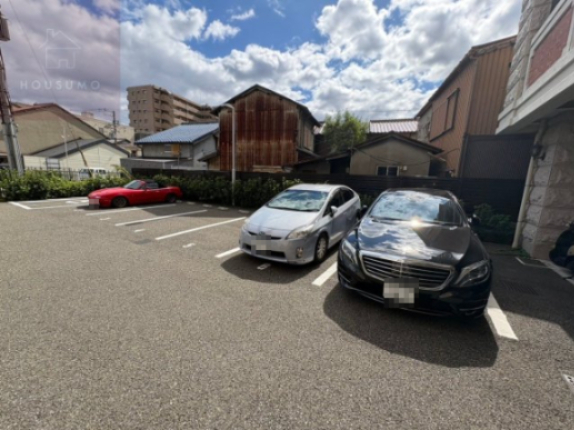 駐車場　敷地内駐車場です