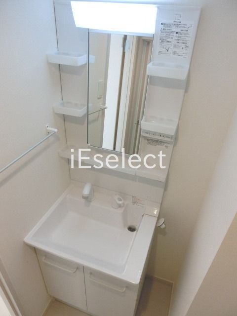 洗面設備　忙しい朝に便利なシャンプードレッサー