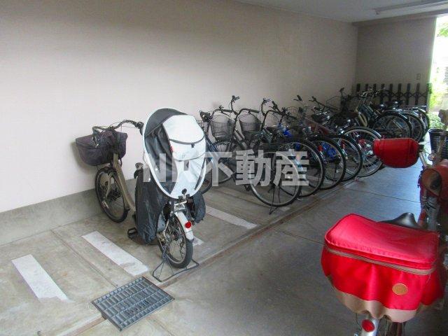 その他　駐輪場です