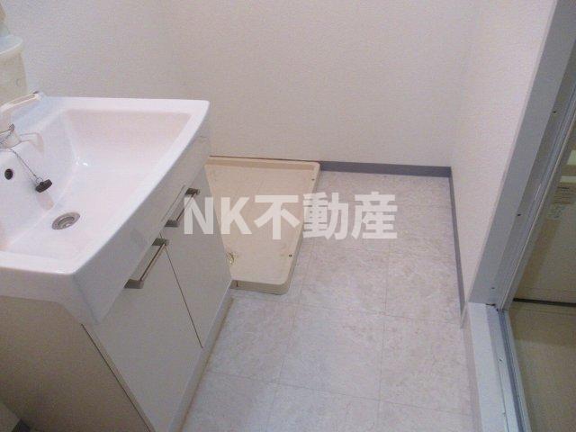 洗面設備　コンパクトで使いやすい洗面所
