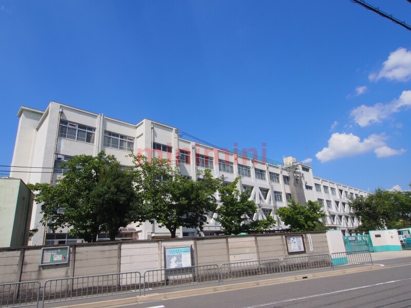 小学校　高槻市立桜台小学校（小学校）まで112m