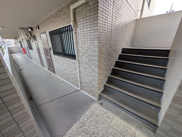 遠州鉄道 積志駅 徒歩32分 3階建 築27年の外観写真