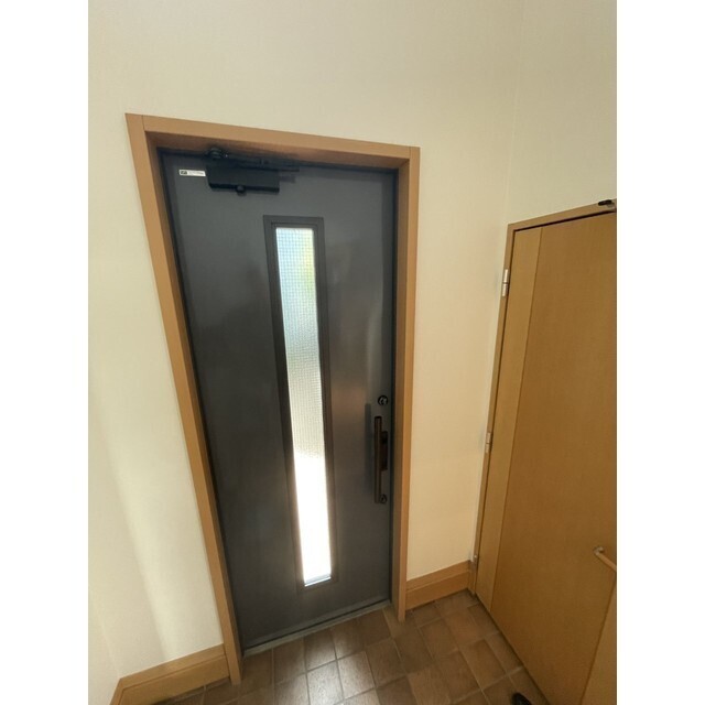 中町1丁目貸家の玄関写真