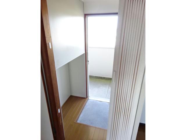 鳴門市 6階建 築44年の玄関写真