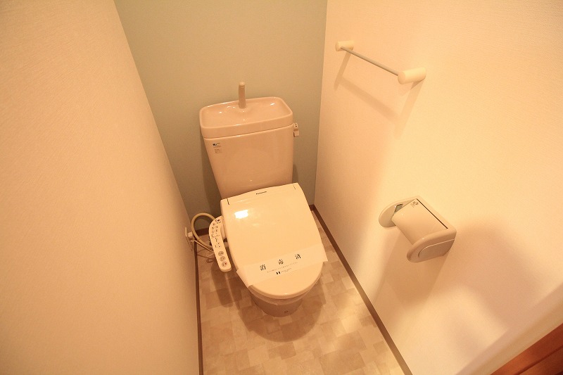 BUENA川端町4丁目弐番館のトイレ写真