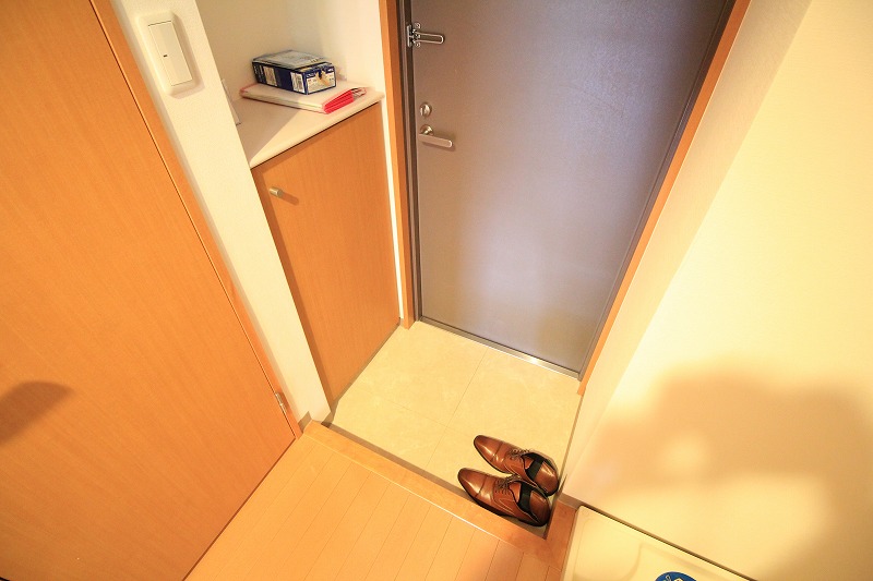 BUENA川端町4丁目弐番館の玄関写真