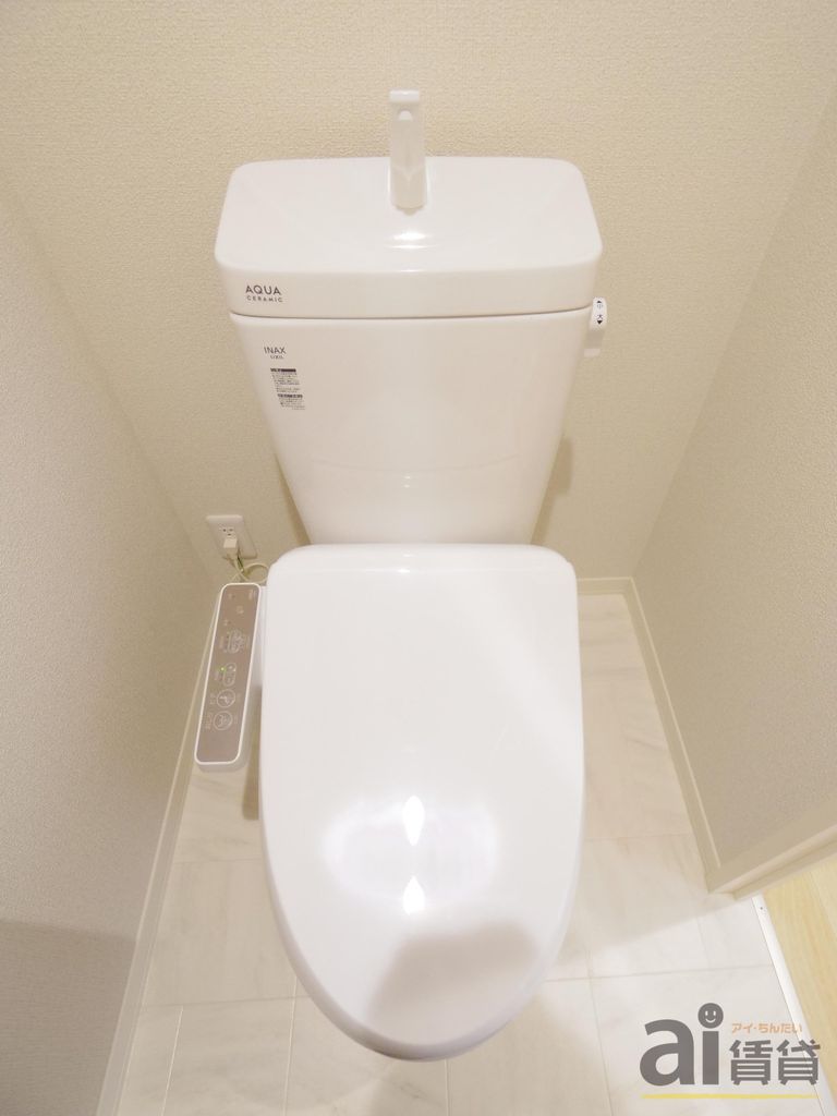 西武池袋線 所沢駅 徒歩6分 3階建 築6年のトイレ写真