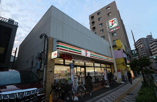 コンビニ　セブンイレブン墨田文花店（コンビニ）まで378m