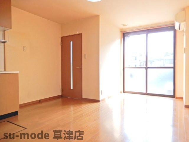 RiverSideAの居間写真
