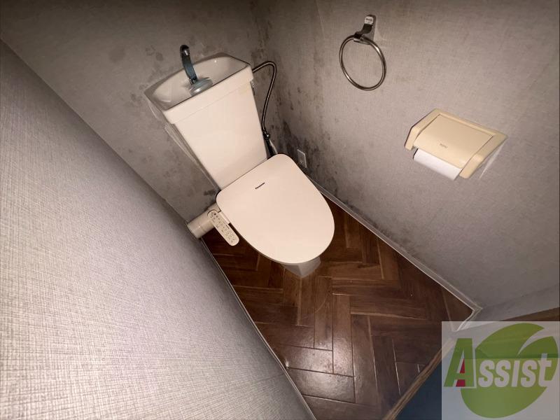 トイレ　トイレです。ウォシュレット付を探している方、おすすめです。