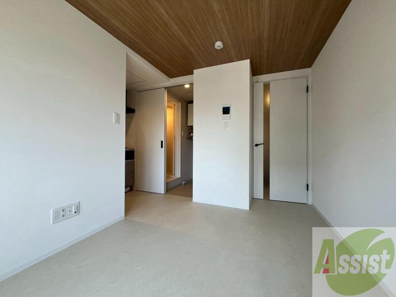 その他部屋・スペース　こちらのお部屋は光が差し込む、温かみのあるお部屋です。