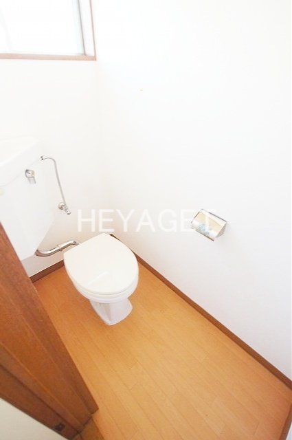 ＪＲ中央線 日野駅 徒歩12分 2階建 築44年のトイレ写真