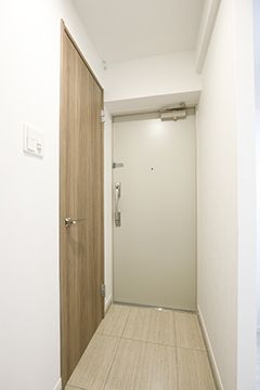 THE AXIS KOJIMACHIの玄関写真