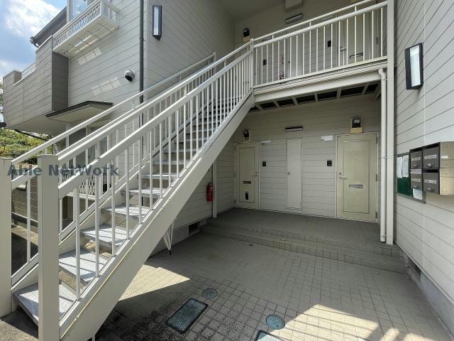 名鉄名古屋本線 中京競馬場前駅 徒歩15分 2階建 築33年の外観写真
