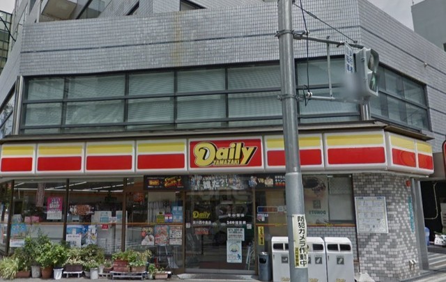 コンビニ　デイリーヤマザキ　淀川西中島店（コンビニ）まで294m