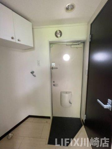 玄関　同建物別部屋
