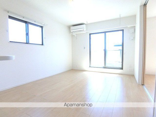 フィーレダンクIIの居間写真