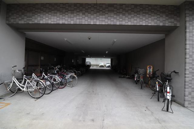 地下鉄千日前線 野田阪神駅 徒歩14分 12階建 築18年の外観写真
