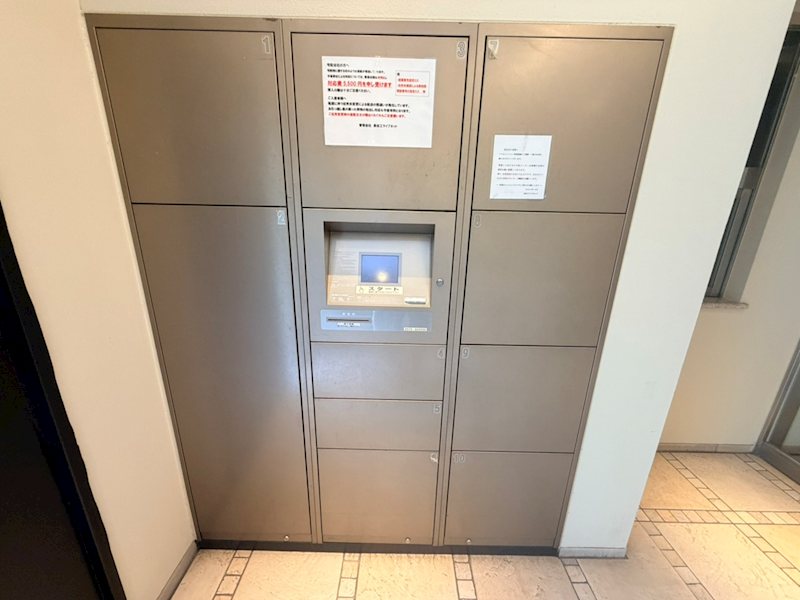 エントランス　便利な宅配BOX★