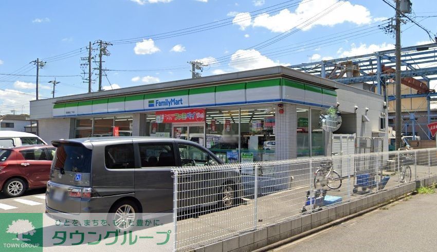 コンビニ　ファミリーマート昭和橋通二丁目店（コンビニ）まで560m