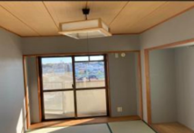 フローライト市川の居間写真