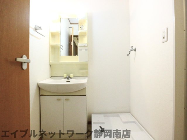 ウエストサイドヴィレッジA棟の内装写真