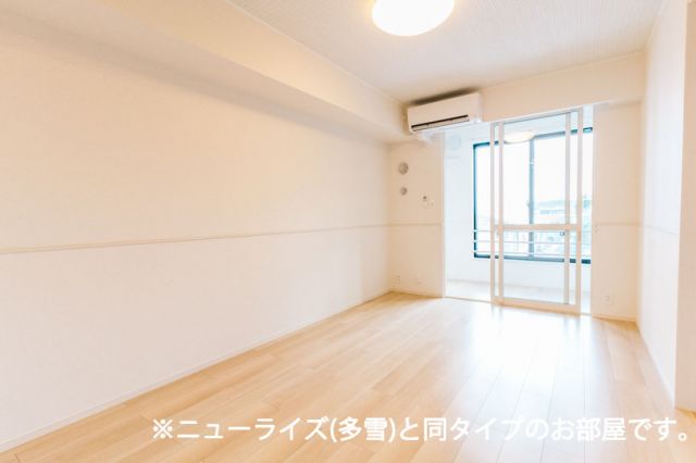 スイープガーデンの居間写真