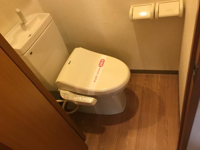 トイレ　シャワー付トイレ