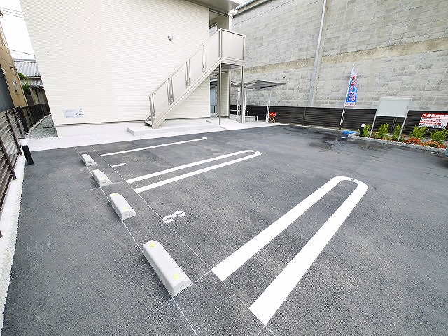 駐車場　駐車スペースもあります