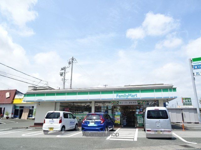 コンビニ　ファミリーマート（コンビニ）まで432m