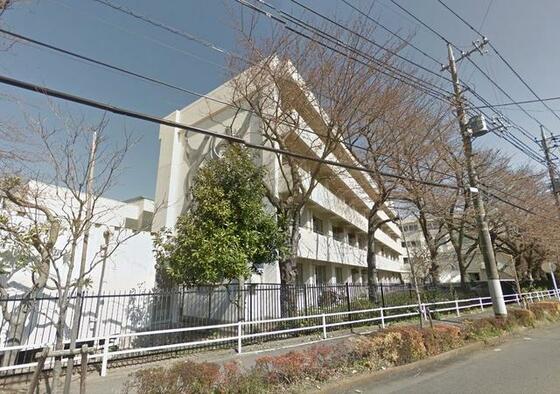 中学校　稲城市立稲城第四中学校（中学校）まで1762m